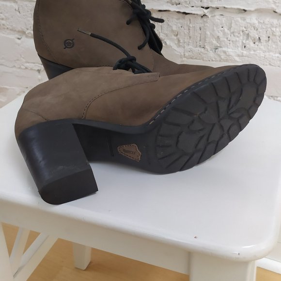 Born leather Booties, size 9 - Picture 4 of 5